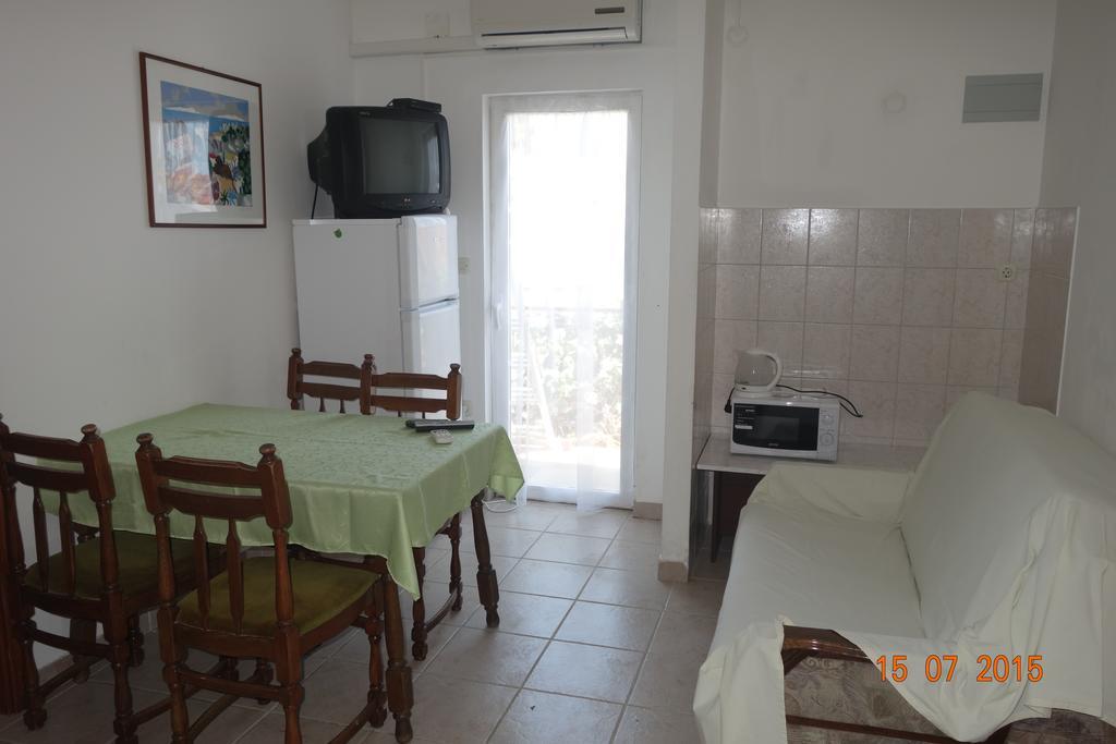 Apartments Mistral Orebic Ruang foto