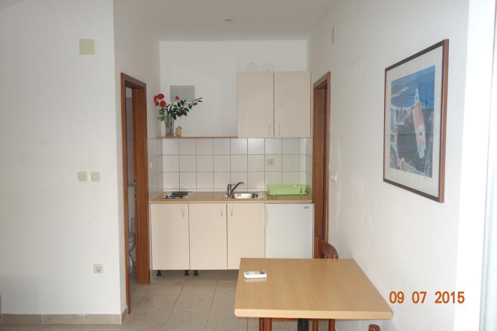 Apartments Mistral Orebic Ruang foto